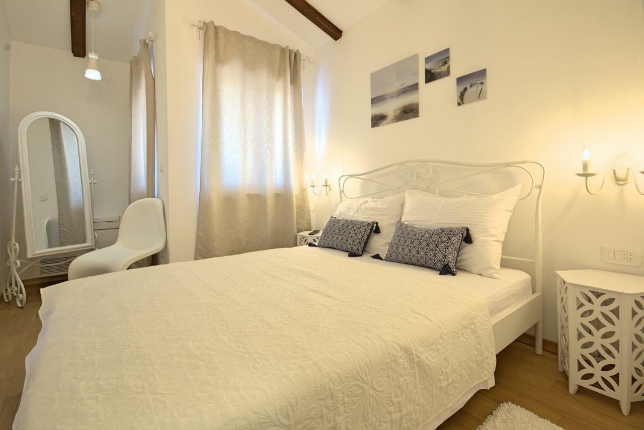 Villa Vespera Rosini 外观 照片