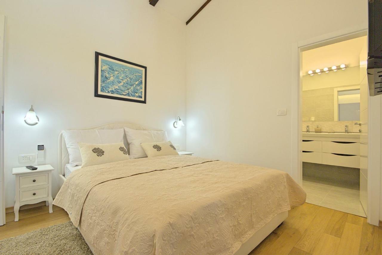 Villa Vespera Rosini 外观 照片