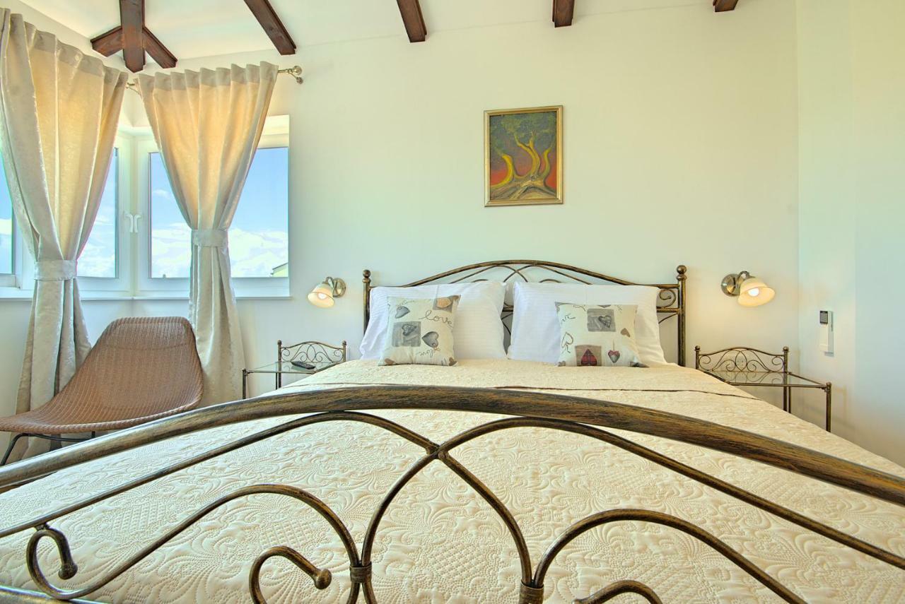 Villa Vespera Rosini 外观 照片