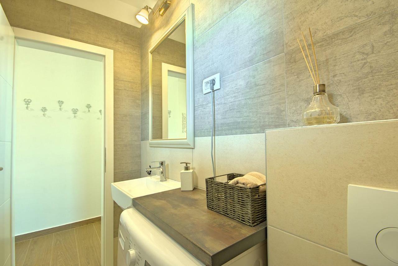 Villa Vespera Rosini 外观 照片